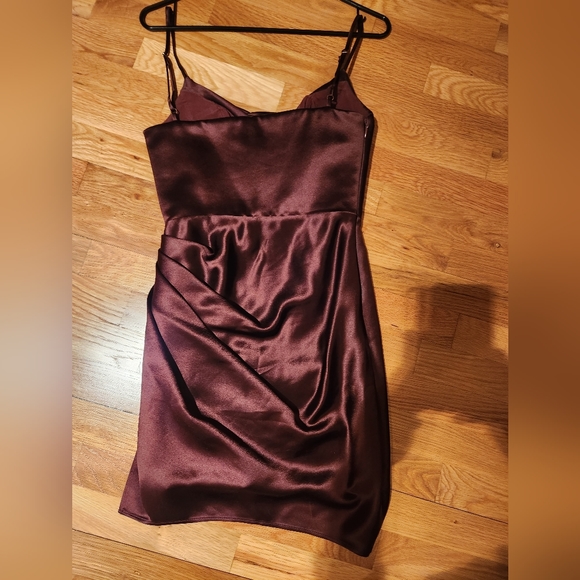 House of CB altered Reva Dress mini version in Raisin (professionally altered) - Picture 6 of 7